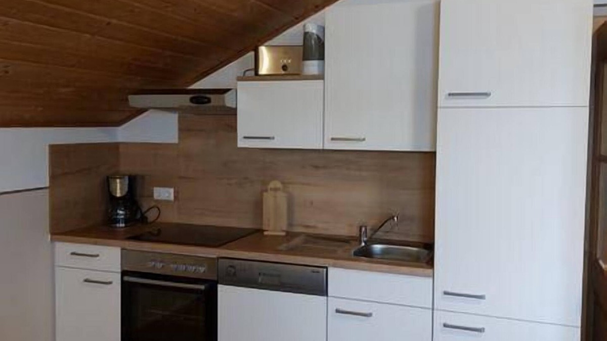 Stadlern Apartment | Dachgeschoss-Ferienwohnung (80qm) für 2-5 Personen mit Balkon