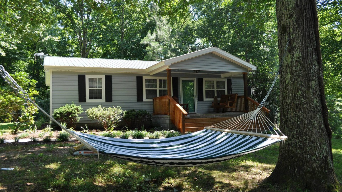 Primm Springs House | Daffodil Hollow Songwriter & Artist Retreat Cottage Leipers Fork, Natchez Trace