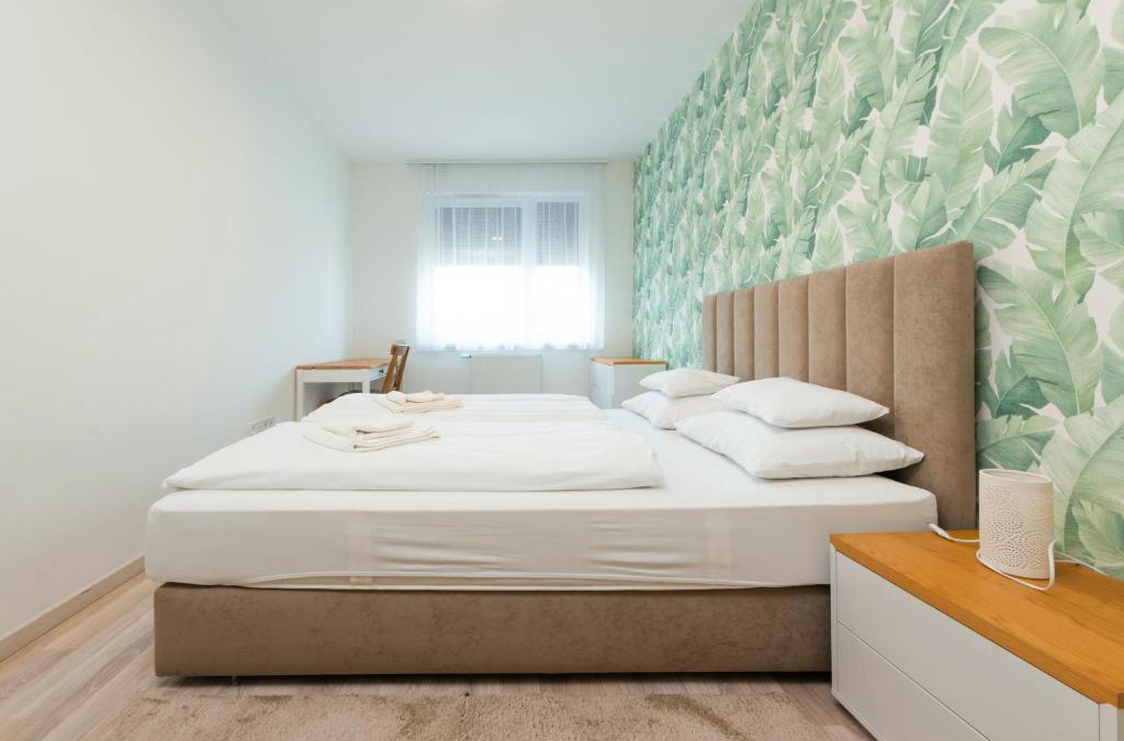 13th District Apartment | Dagály Apartments by FirstHost