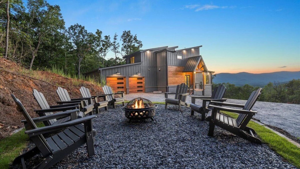Dahlonega House | Dahlonega Estate - Modern Luxury Mountain Home