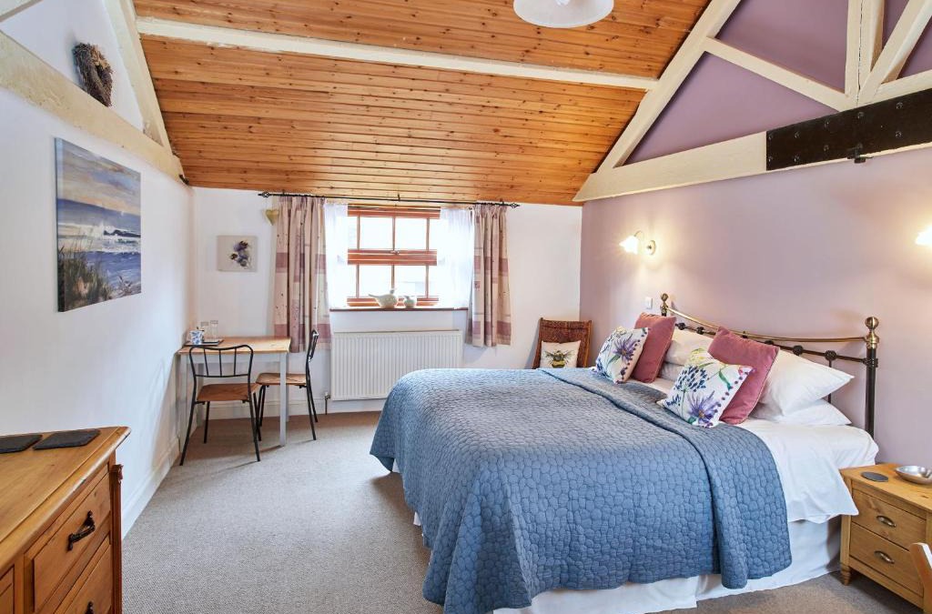 Hickling Bed & Breakfast | Dairy Barns