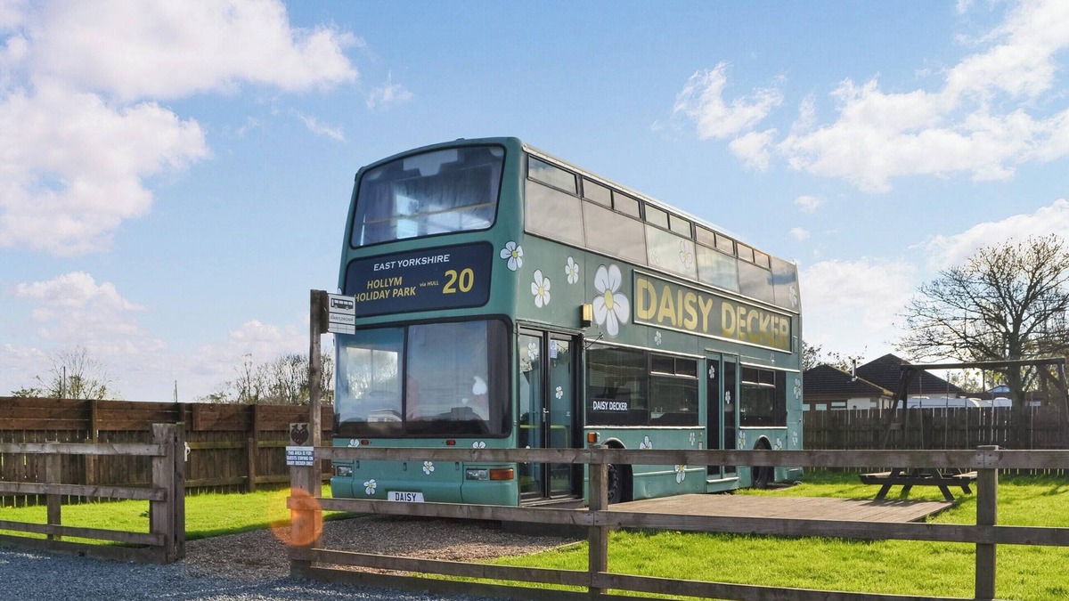 Withernsea Cottage | Daisy Decker - UK48371
