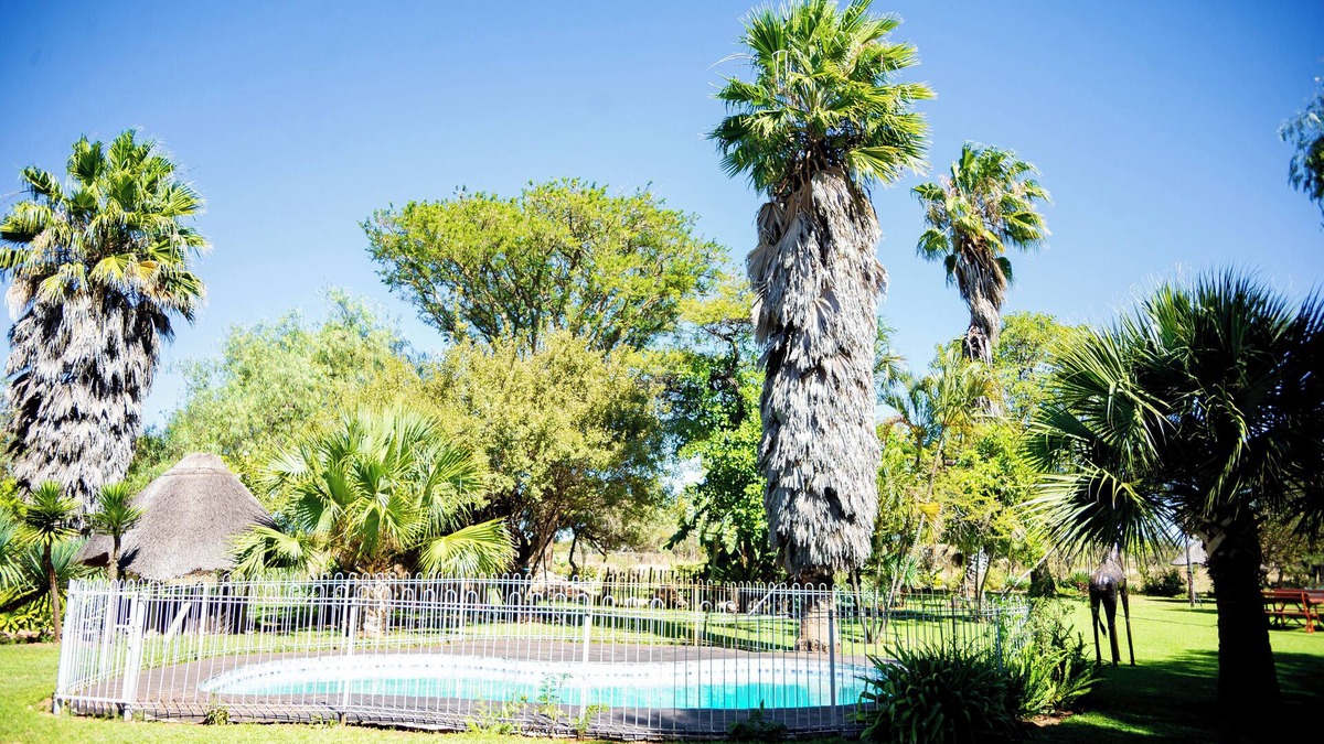 Bulawayo Cabin | Dakeni Game Farm