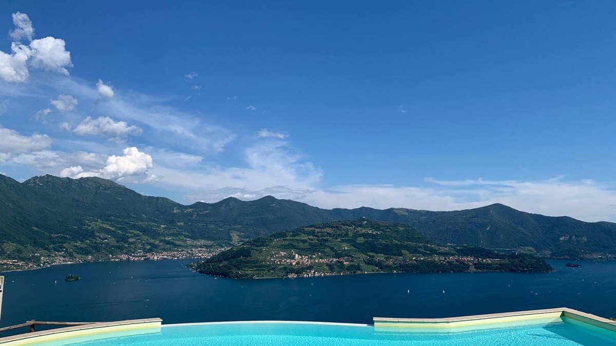 Parzanica Apartment | Dali' - Two Bedroom Apartment, Sleeps 4