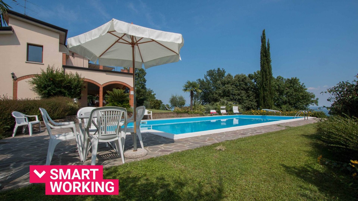 Soiano del Lago Apartment | Daller Bianca con piscina by Wonderful Italy