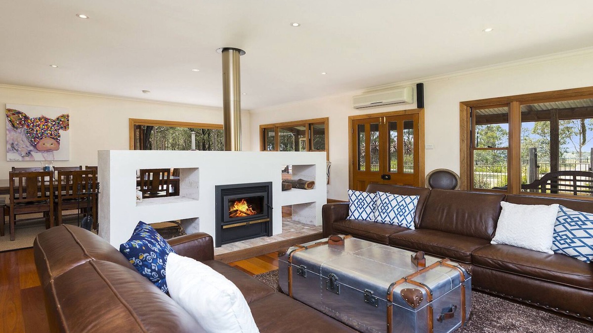Leconfield House | Dalwood Country House - Has It All
