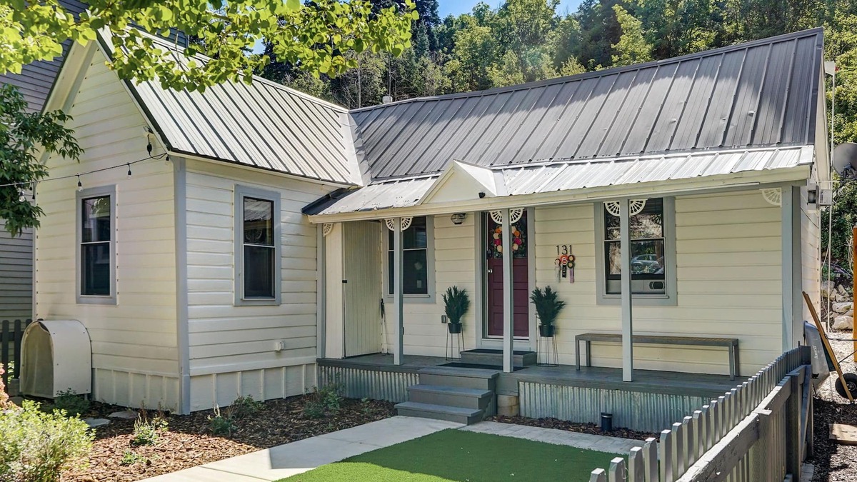 Deer Valley House | Daly Ave - Historic Ski Cottage, Top of Main Street