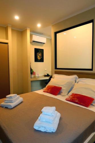 Monte di Pieta Apartment | Damas Home