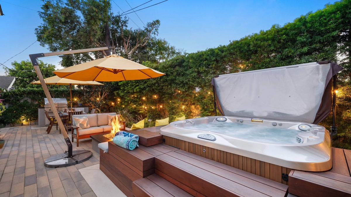 Lantern District House | Dana Dream Coastal Retreat