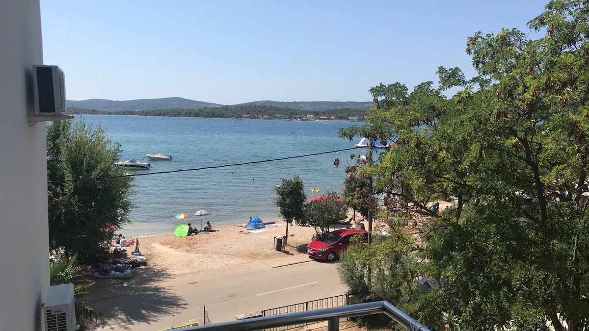 Turanj Hotel | Dana II