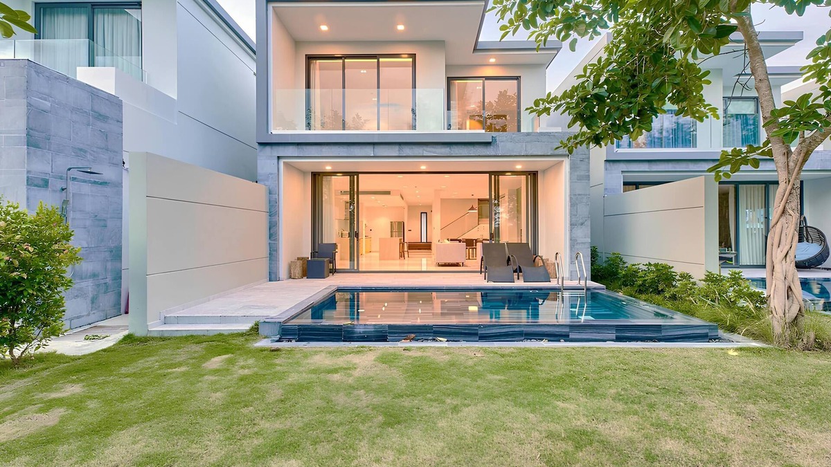 Ngu Hanh Son Villa | DANANG BRG GOLF VILLA, 3Bedrooms,Private Swimming Pool,15'toBeach,FREE PICK-UP