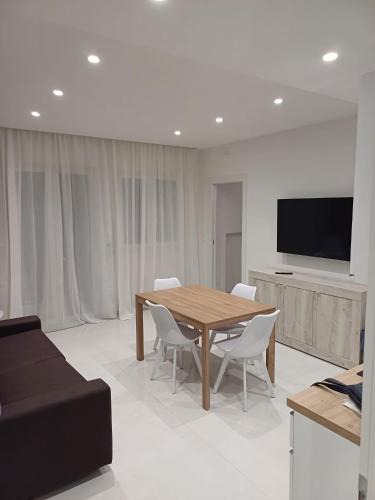 Giovinazzo House | Dany's Home Venus