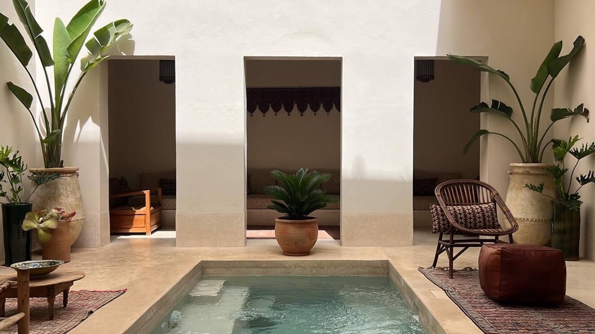 Riad Zitoun Jdid House | Dar Madjoul - Luxury 4-bedroom Riad in Marrakech with Pool and AC
