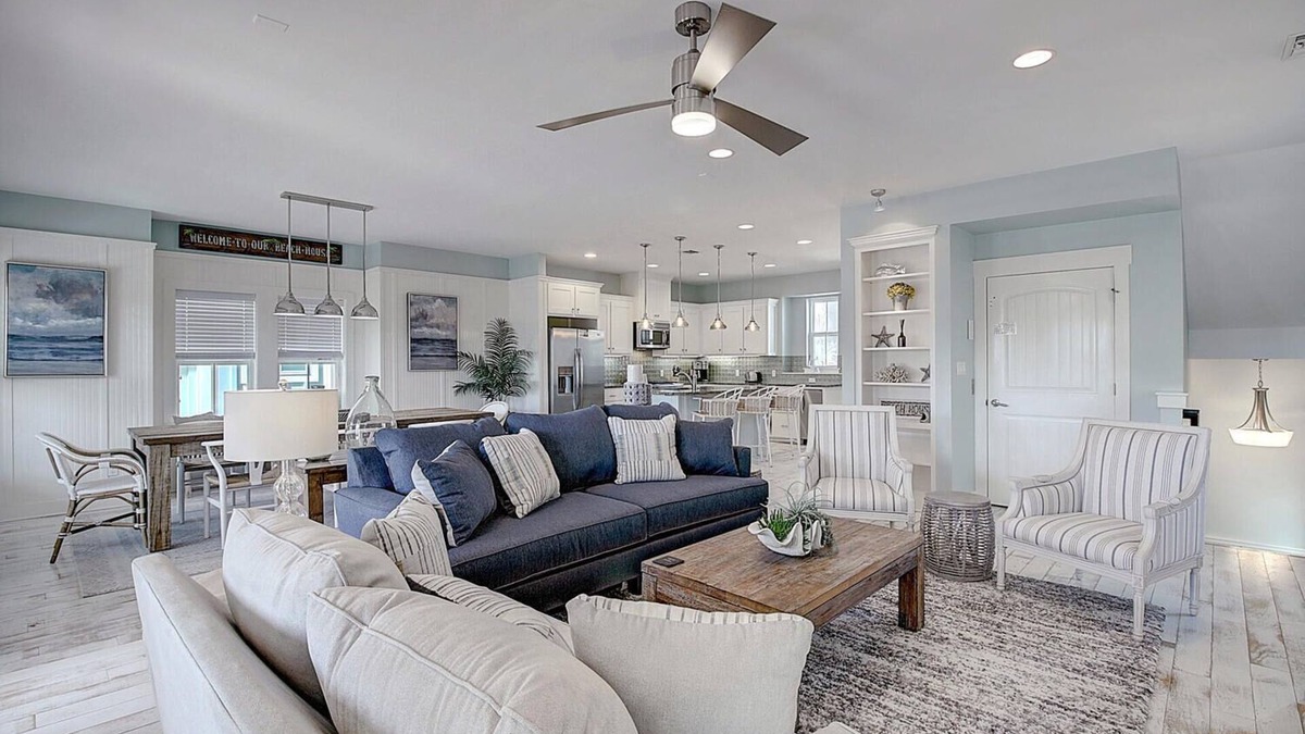 Cinnamon Shore House | Darling Beach Home on Fishing Lake w/Access to Cinnamon Shore Amenities!