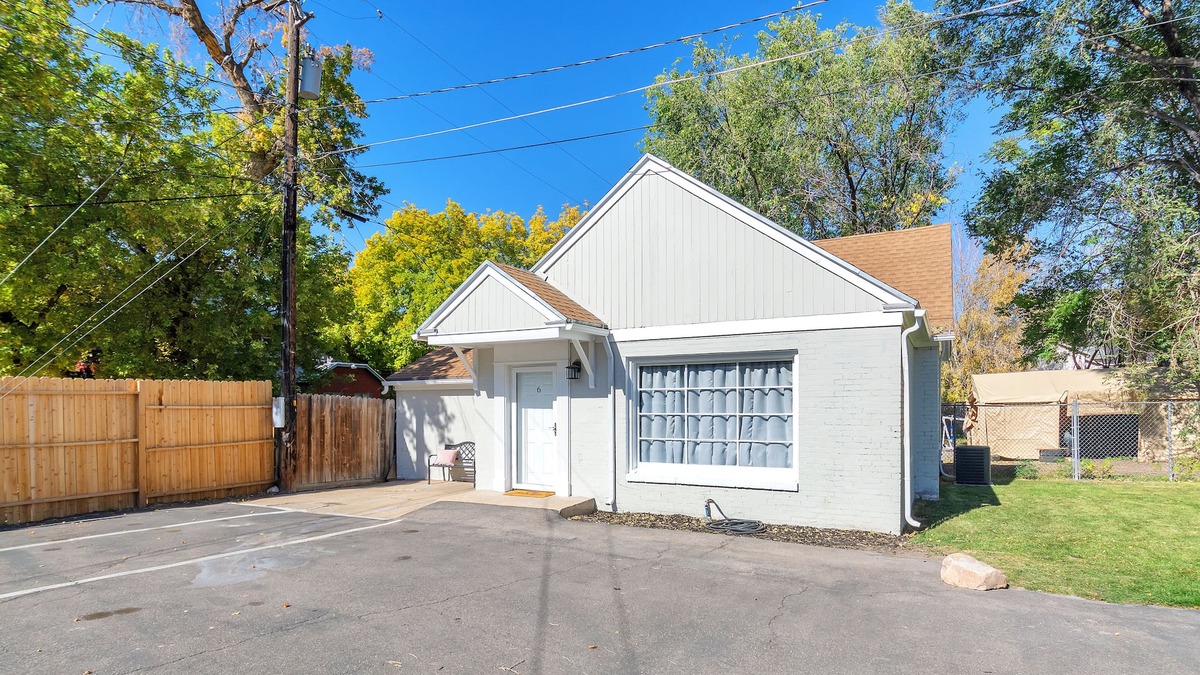 Ogden Cottage | Darling cottage home just minutes from downtown!
