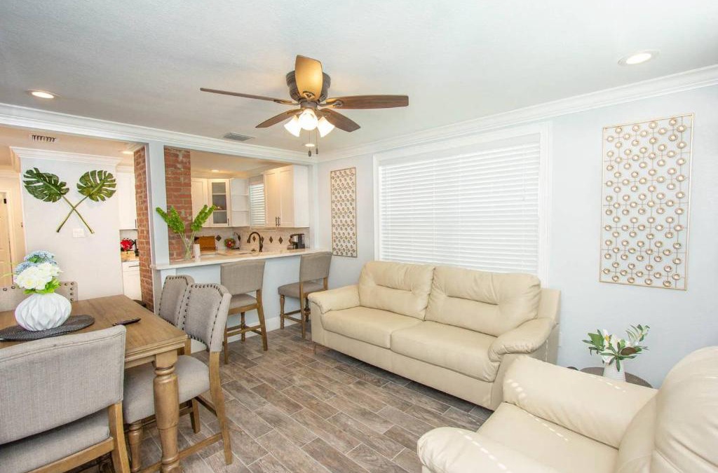 Davis Islands Apartment | Davis Island Near Amalie Arena. Ybor City. Downtown & Tampa General