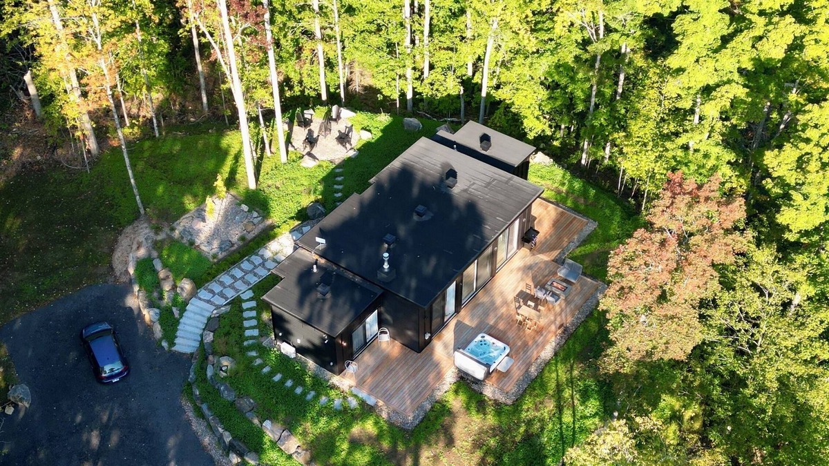 La Conception Ski Chalet | DAX HOUSE: Luxury Stay in Tremblant