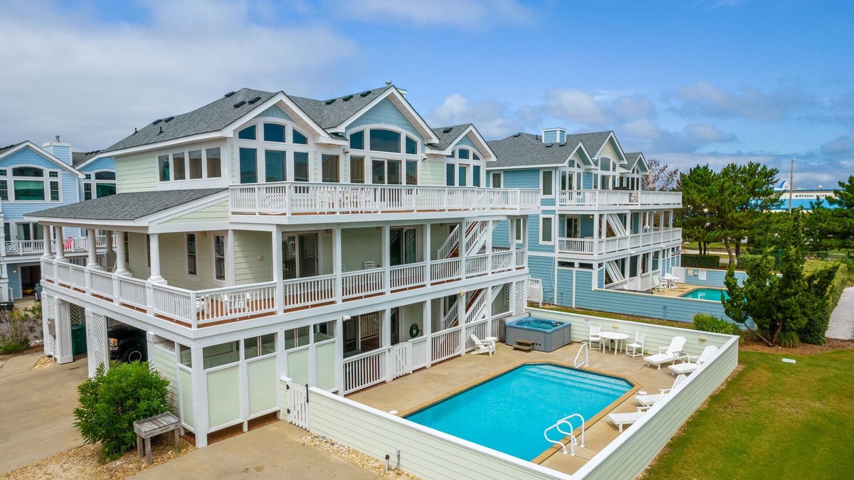 Buck Island House | Daydream Believer: Private Pool | Cabana Service