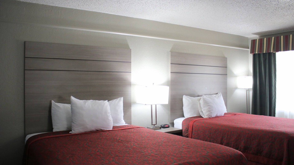 North San Antonio - SAT Hotel | Days Inn by Wyndham Central San Antonio NW Medical Center
