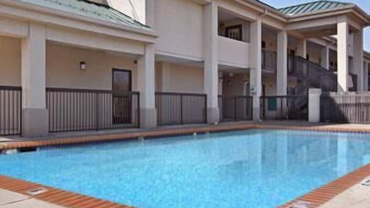 Covington Hotel | Days Inn by Wyndham Covington