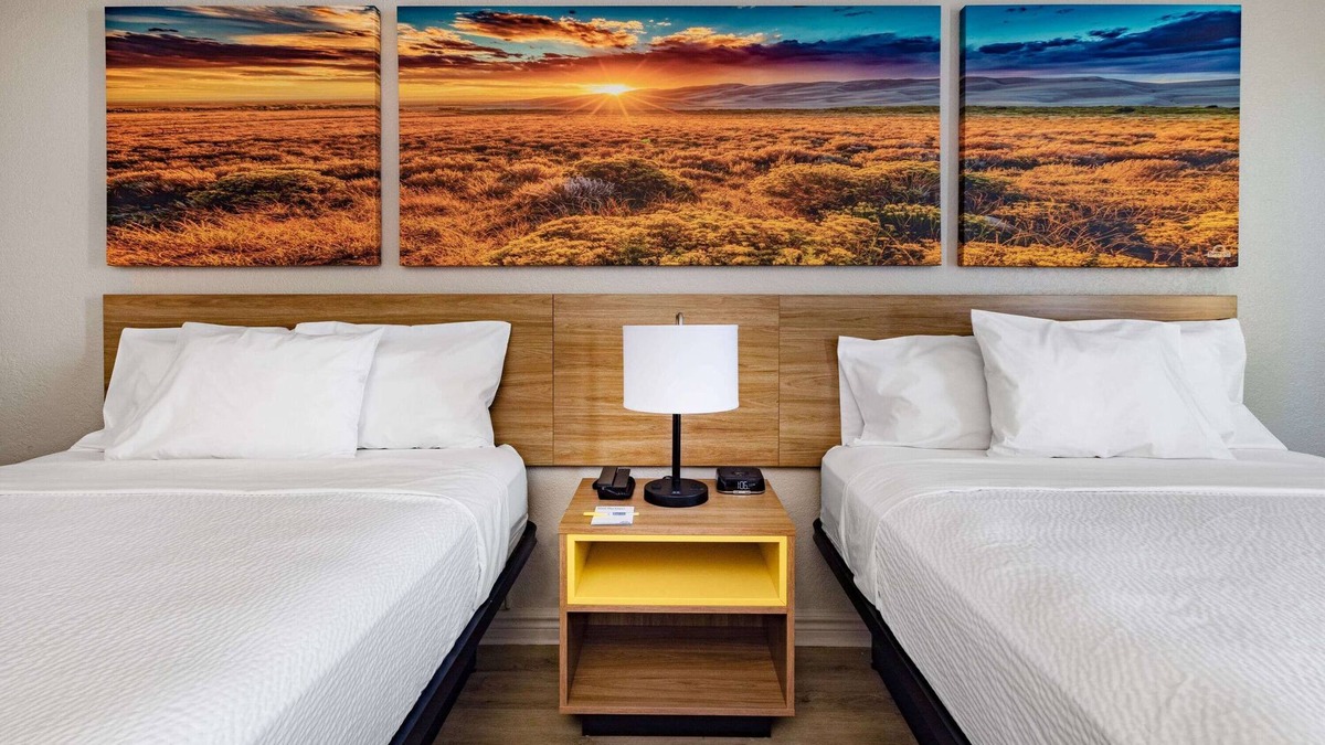 Amistad National Recreational Area Hotel | Days Inn by Wyndham Del Rio