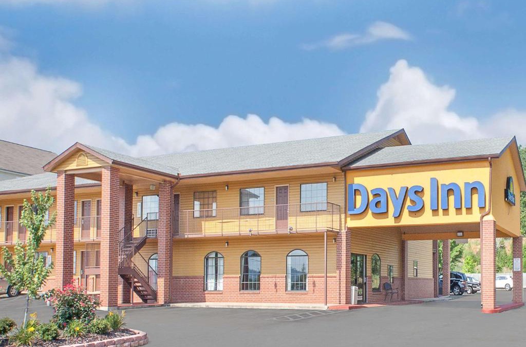 Fayetteville Hotel | Days Inn by Wyndham Fayetteville