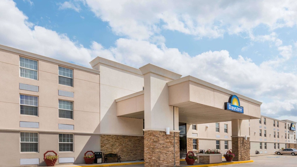Gillette Hotel | Days Inn by Wyndham Gillette