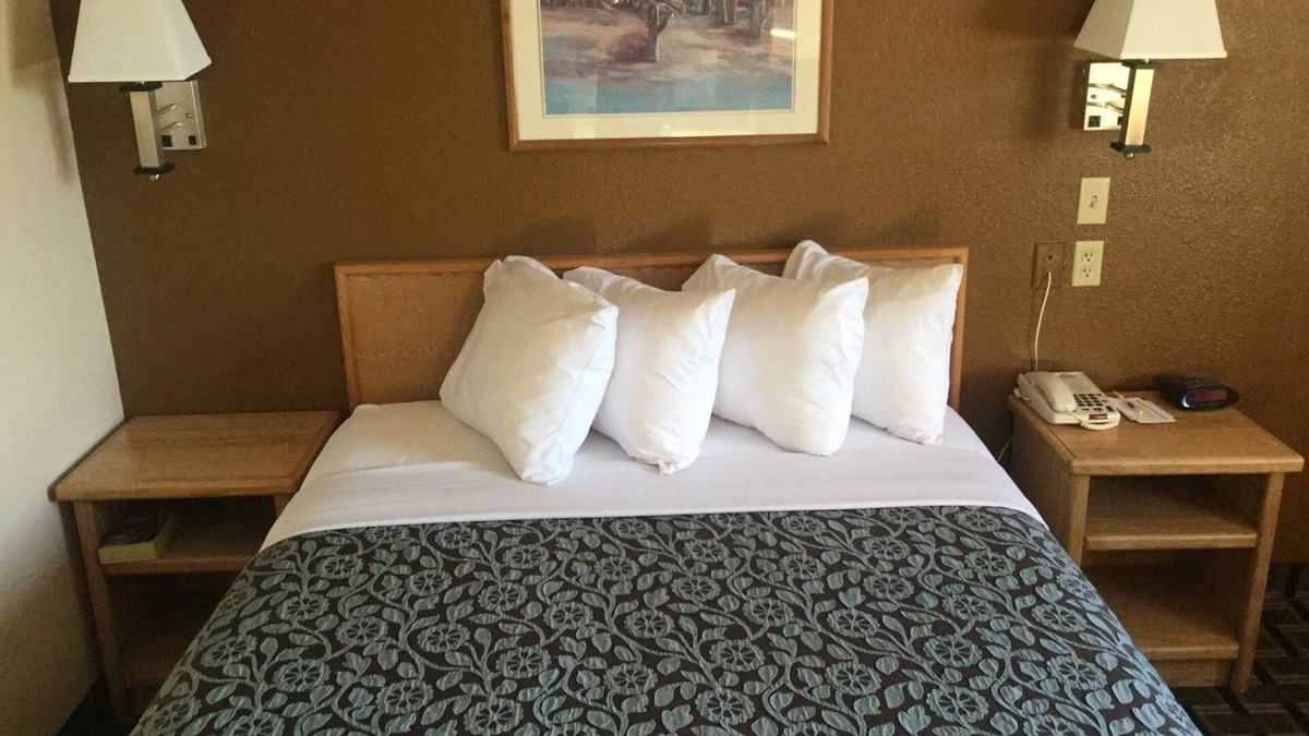 Hurricane Hotel | Days Inn by Wyndham Hurricane/Zion National Park Area
