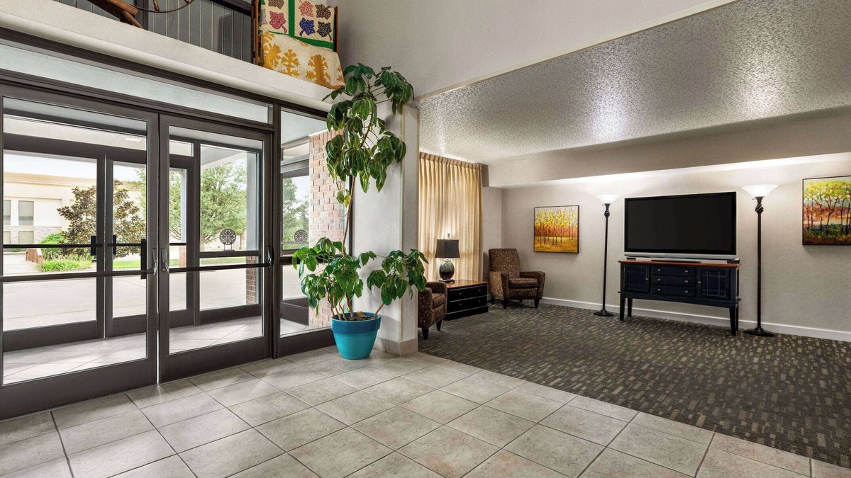 Kuttawa Hotel | Days Inn by Wyndham Kuttawa/Eddyville