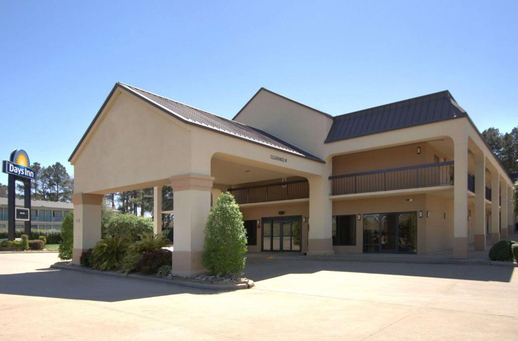 Longview Hotel | Days Inn by Wyndham Longview South