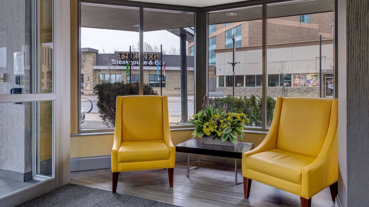 Fallsview Hotel | Days Inn by Wyndham Niagara Falls Near The Falls