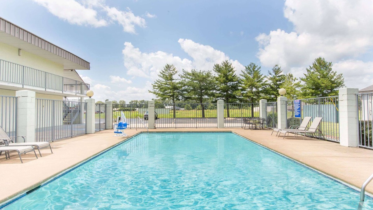 Ripley Hotel | Days Inn by Wyndham Ripley