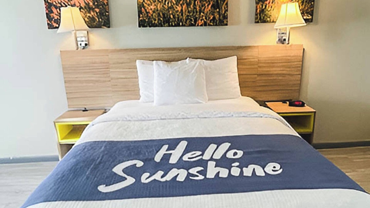 Salina Hotel | Days Inn by Wyndham Salina South