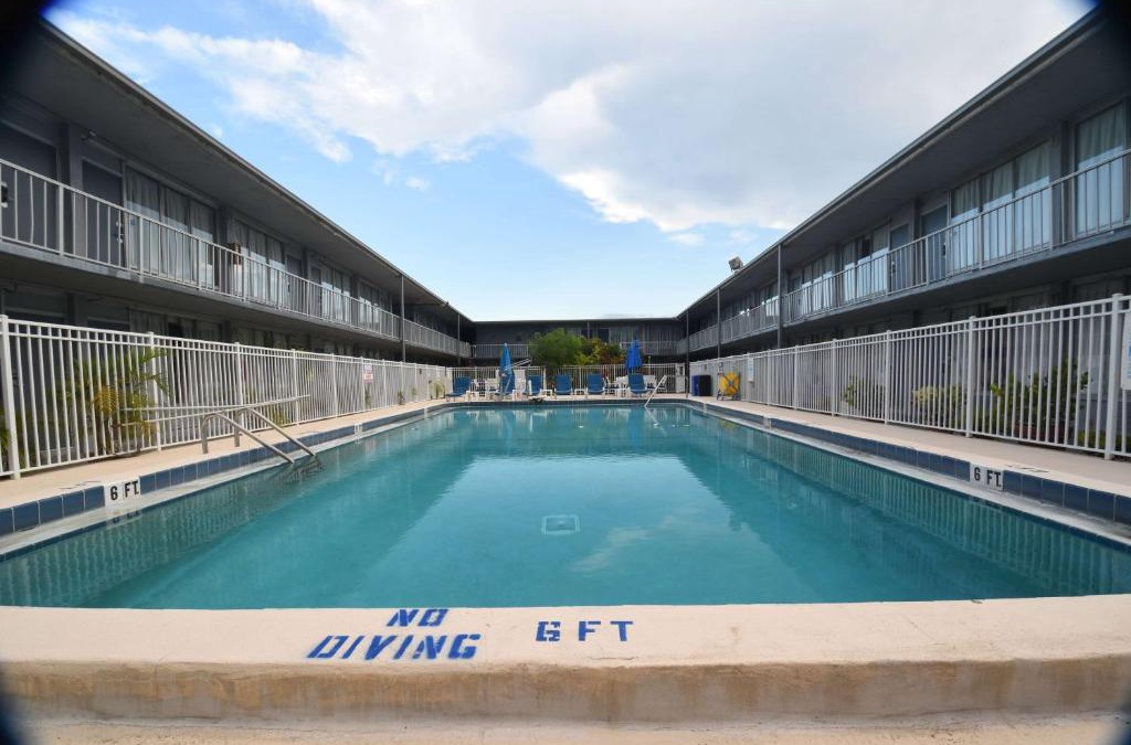 Stuart Hotel | Days Inn by Wyndham Stuart