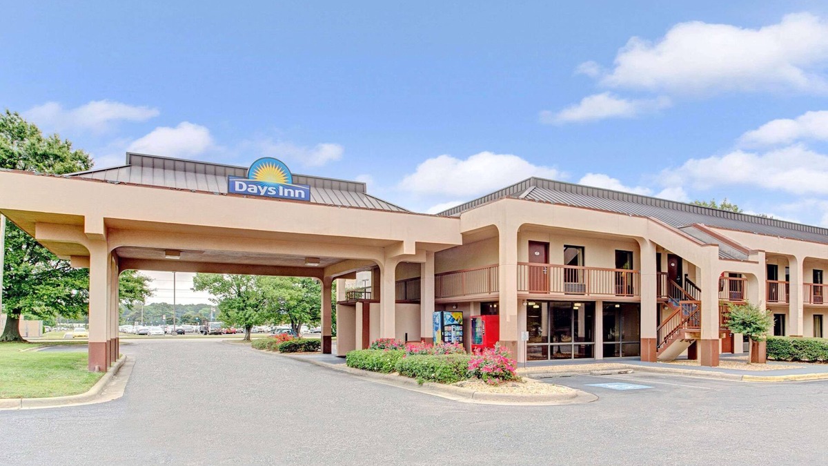Wilson Hotel | Days Inn by Wyndham Wilson