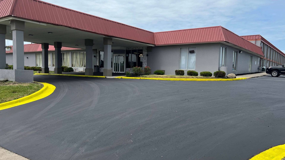 Springfield Hotel | Days Inn & Suites by Wyndham Springfield OH