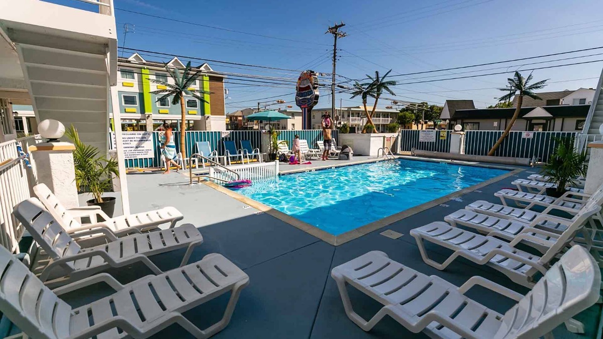 Wildwood Hotel | Daytona Inn and Suites - Single Queen