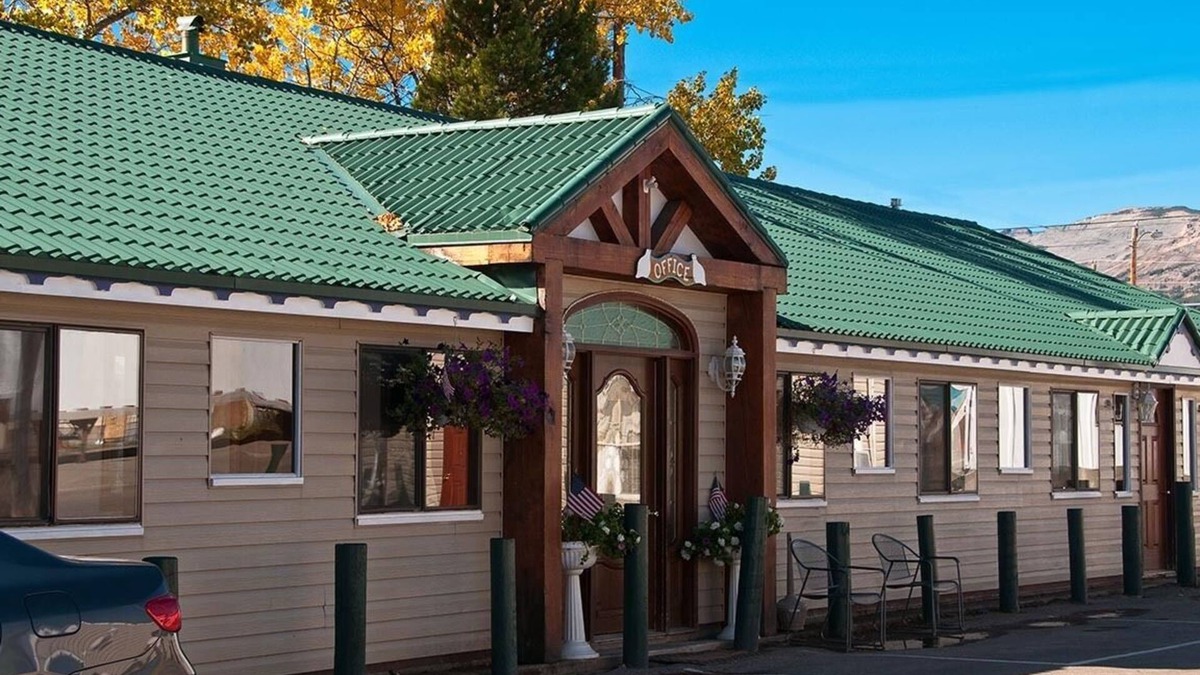 East Glacier Park Village Hotel | DB Botique and Cabins