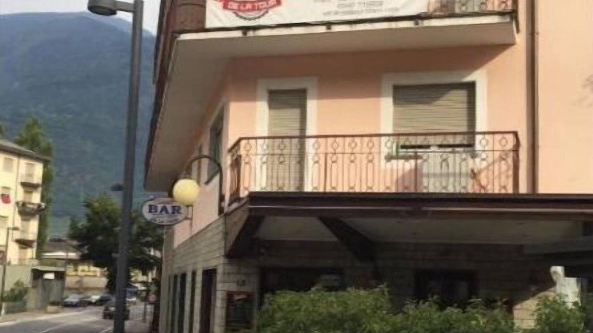 Tirano Apartment | De La Tour - 2 Bedroom Apartment with Balcony
