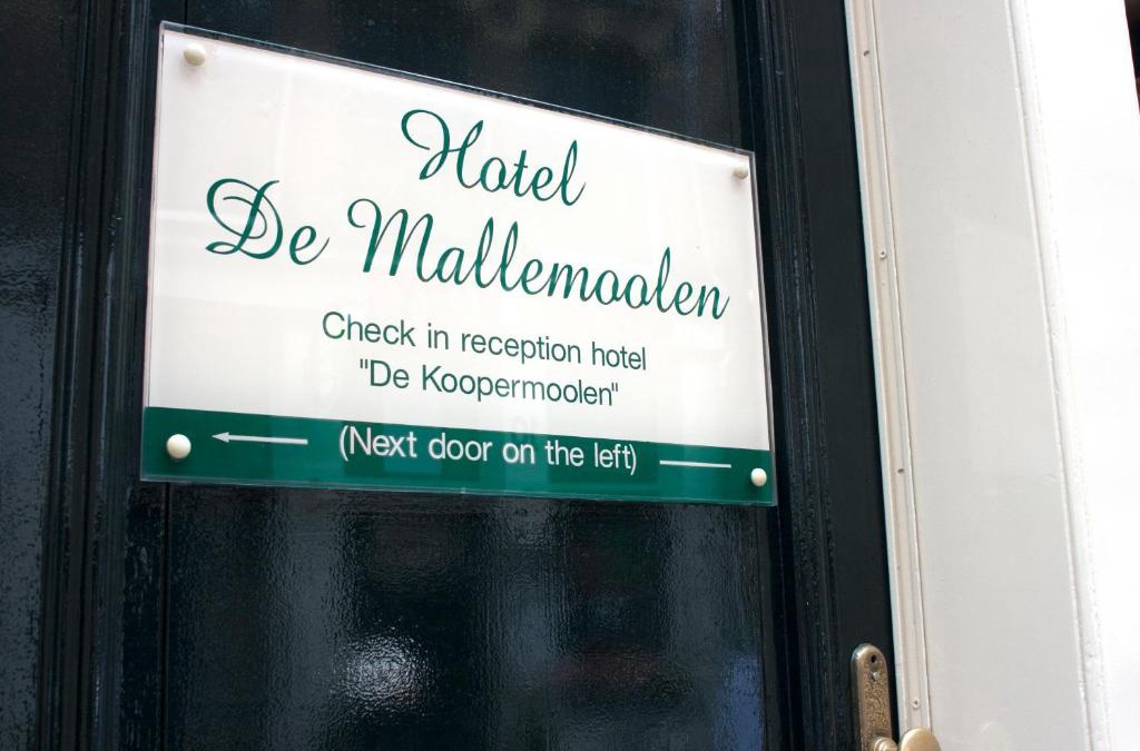 Red Light District Hotel | De Mallemoolen
