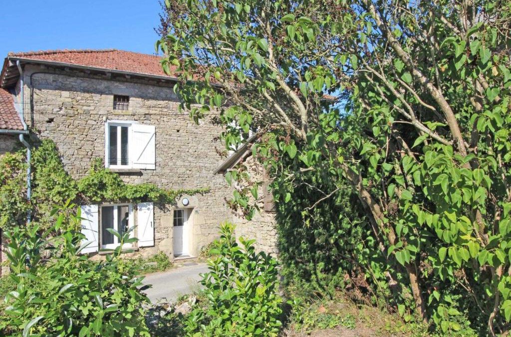 Saint-Just-le-Martel House | De pelage