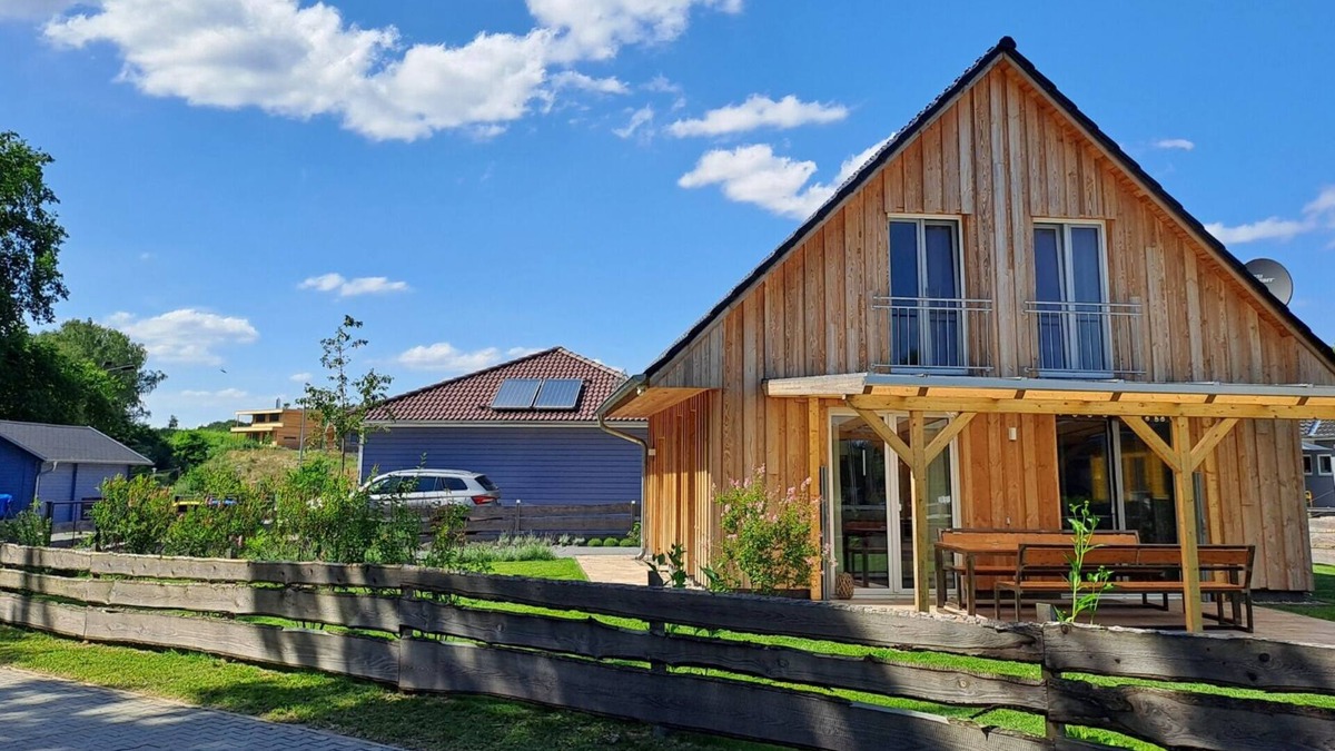 Rheinsberg House | Dogs and children welcome, 150m to the beach, fenced property,