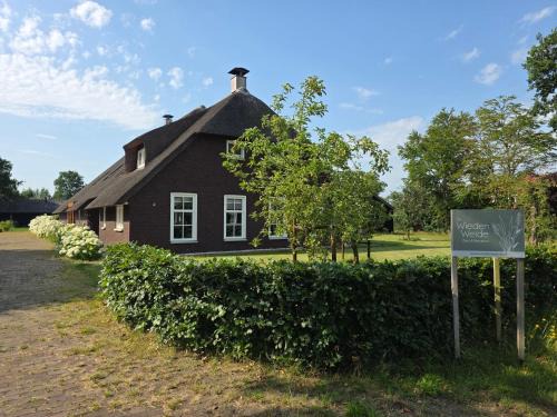 Wanneperveen Bed & Breakfast | De WiedenWeide