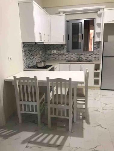 Qender Apartment | Dea's Studios