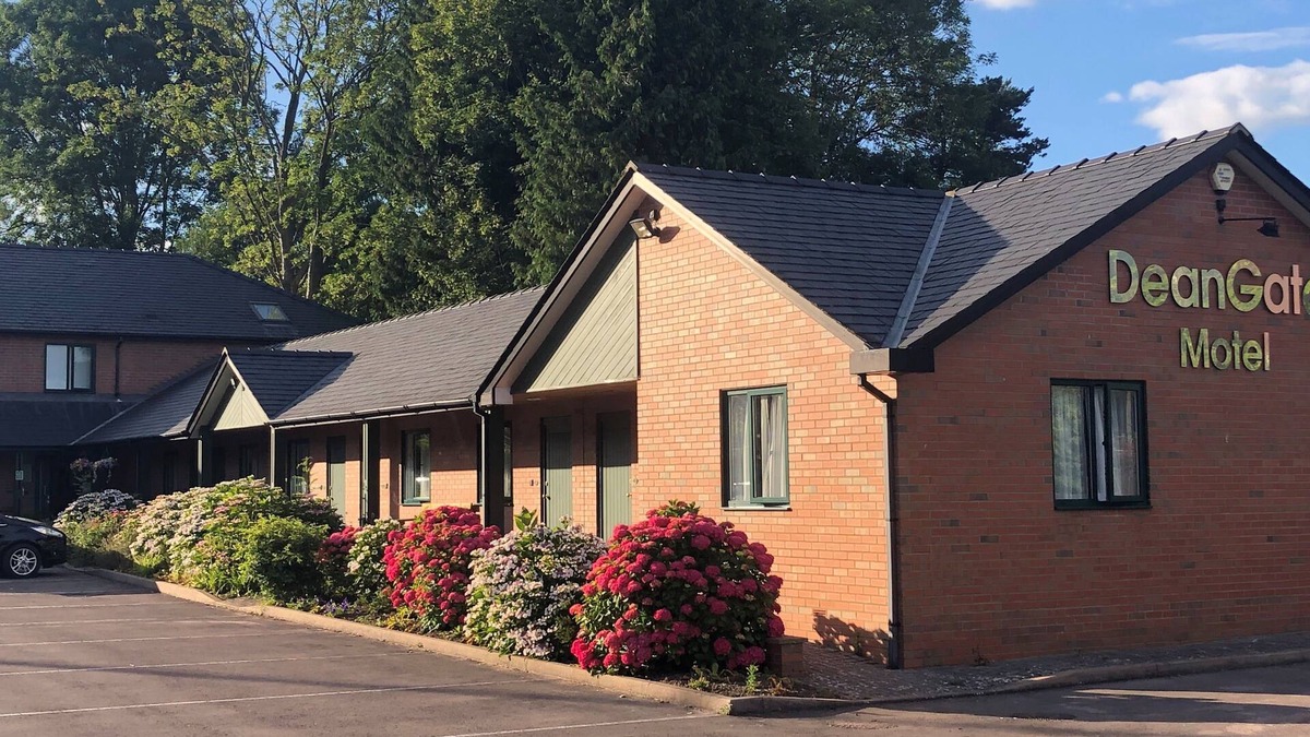 Aylburton Hotel | DeanGate Motel