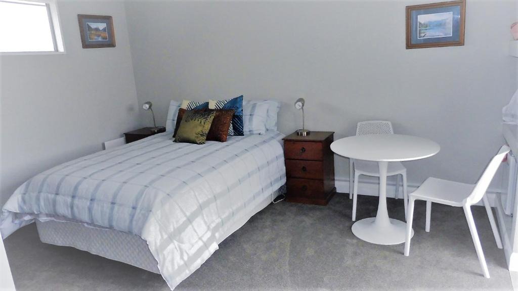 Swannanoa Apartment | Deb's Place