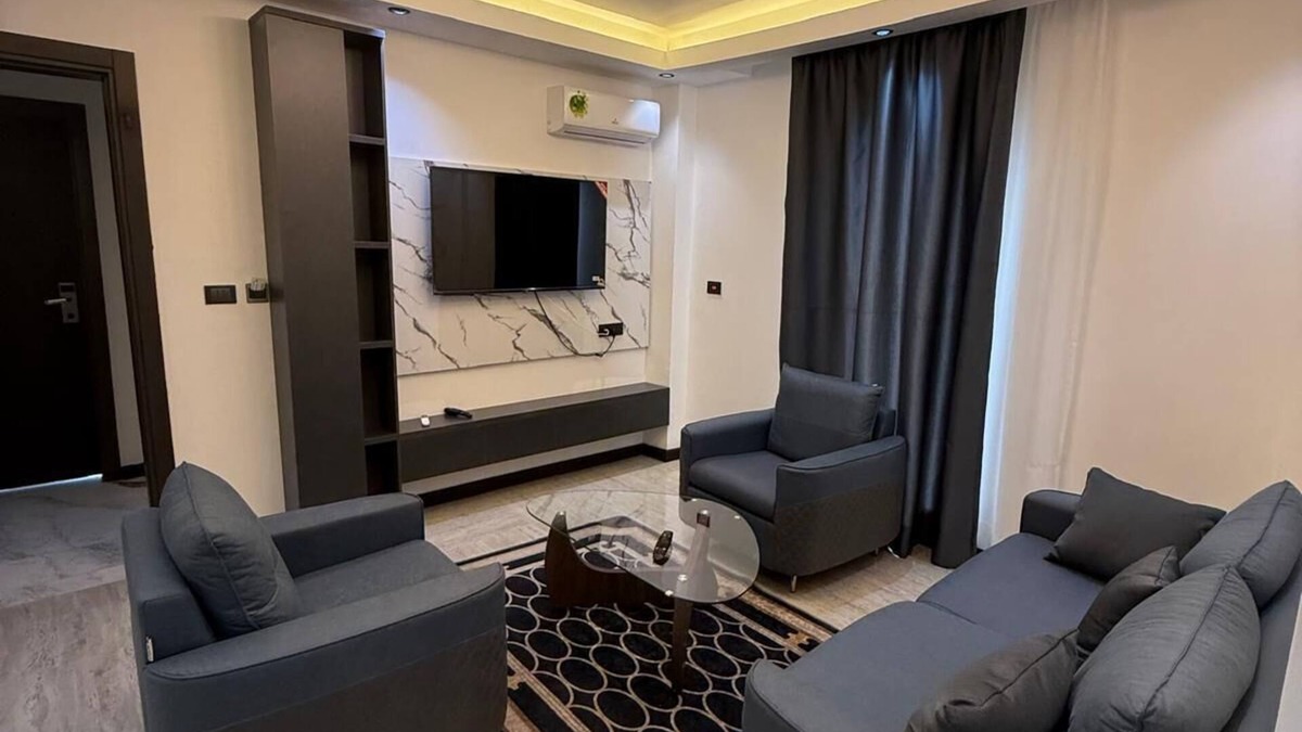 Bonaberi Hotel | Debolonia Palace Hotel