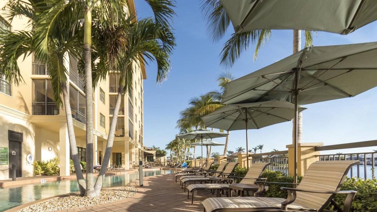 Marco Island Resort | DEC. 23-30th CHRISTMAS WEEK SUNSET COVE - 3 BEDROOM SUITE-MARCO ISLAND
