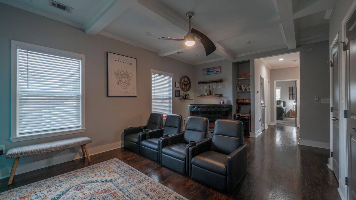 East Lake House | Decatur Dream Getaway: 5-Bedroom Home w/Movie Projector, Pool Table, Wifi AC