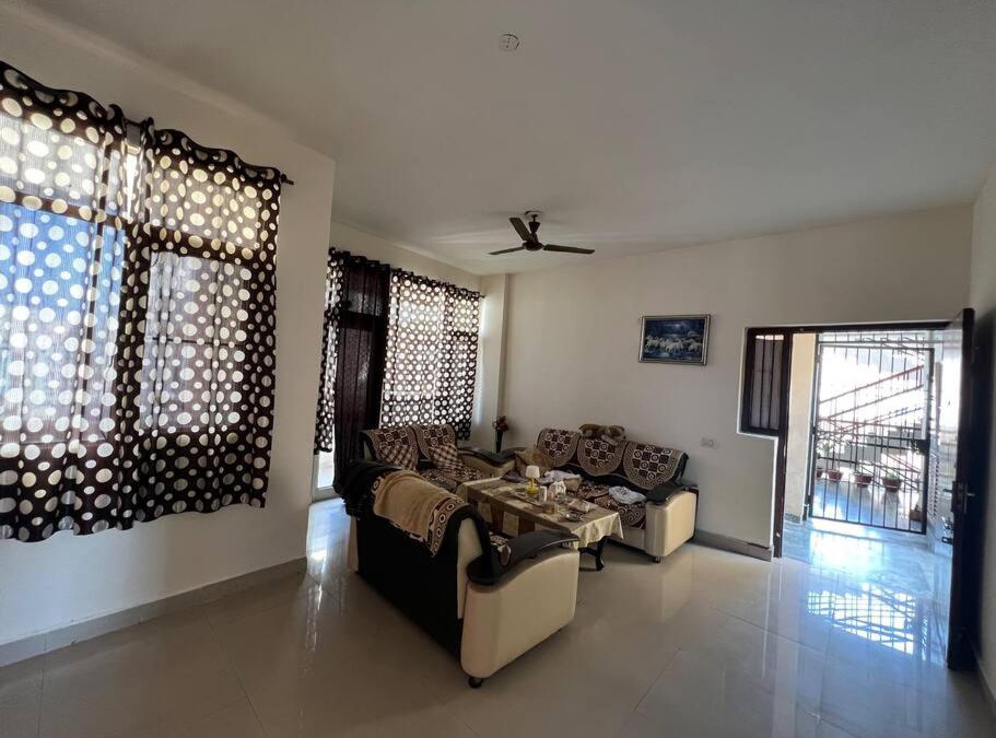 Kharar Apartment | Decent 2bhk Flat In Posh Society